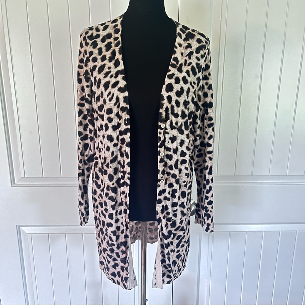 Torrid size 0 (large) leopard print cardigan